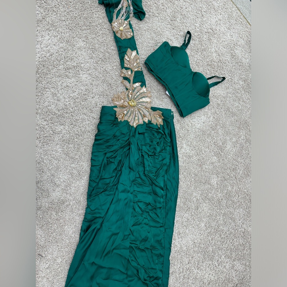 Pre-draped saree - Picture 5 of 12